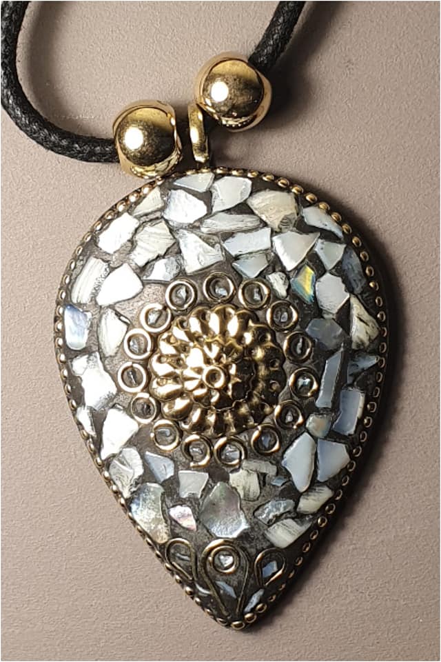 COLGANTE MUJER PICO BLANCO BRILLO