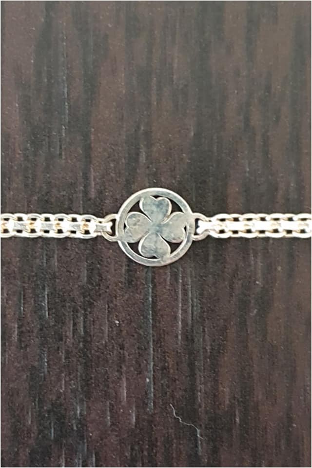 Pulsera Trebol de plata de ley rodiada