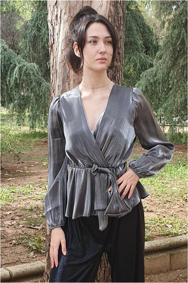 Blusa mujer cruzada con brillo
