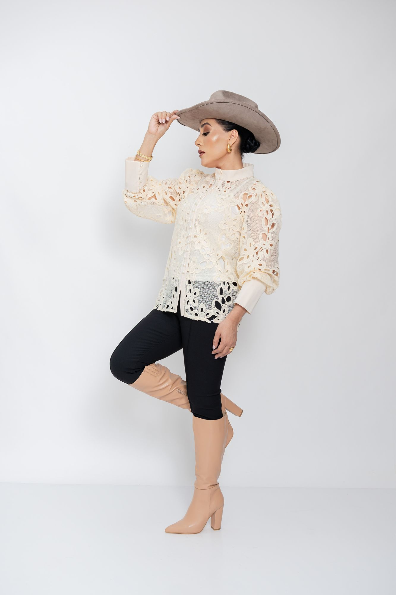 BLUSA BEIGE P05276