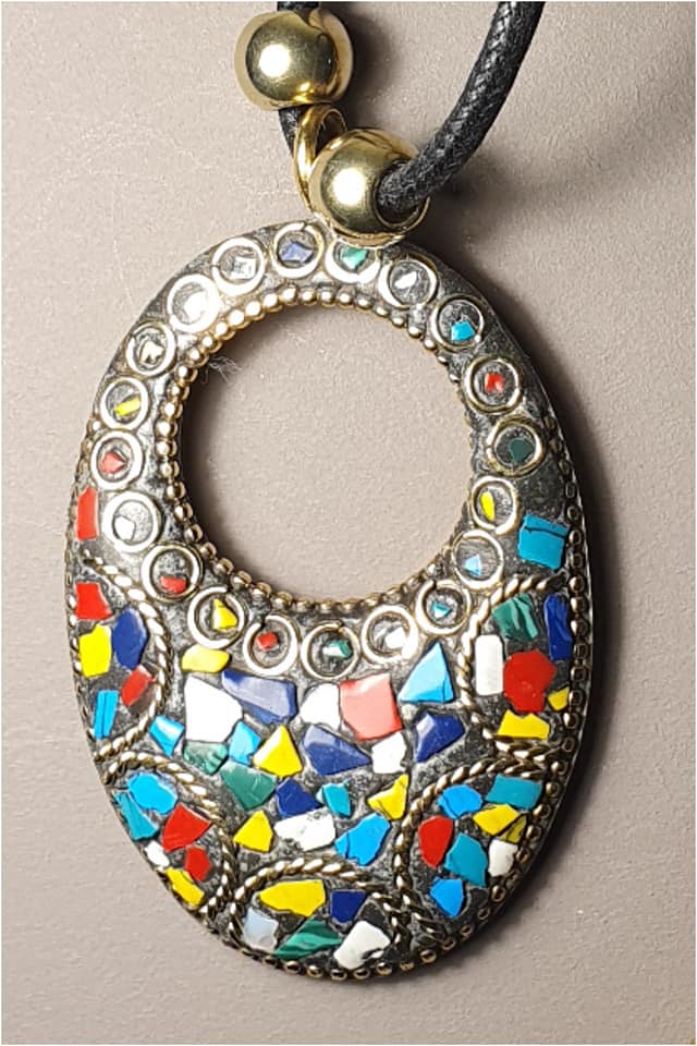 COLGANTE MUJER OVAL CIRCULO MULTICOLOR