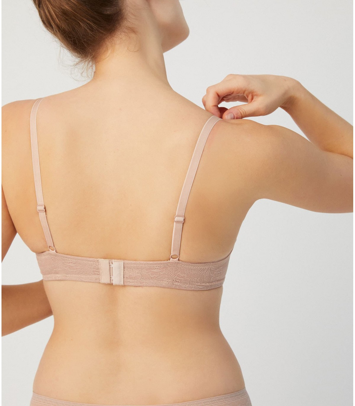 SUJETADOR YSABEL MORA MODELO 10001 COPA B