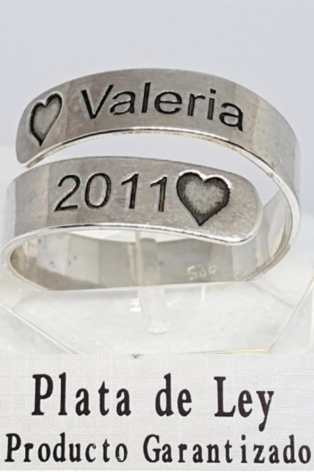 Anillo nombres entrelazado de plata de ley