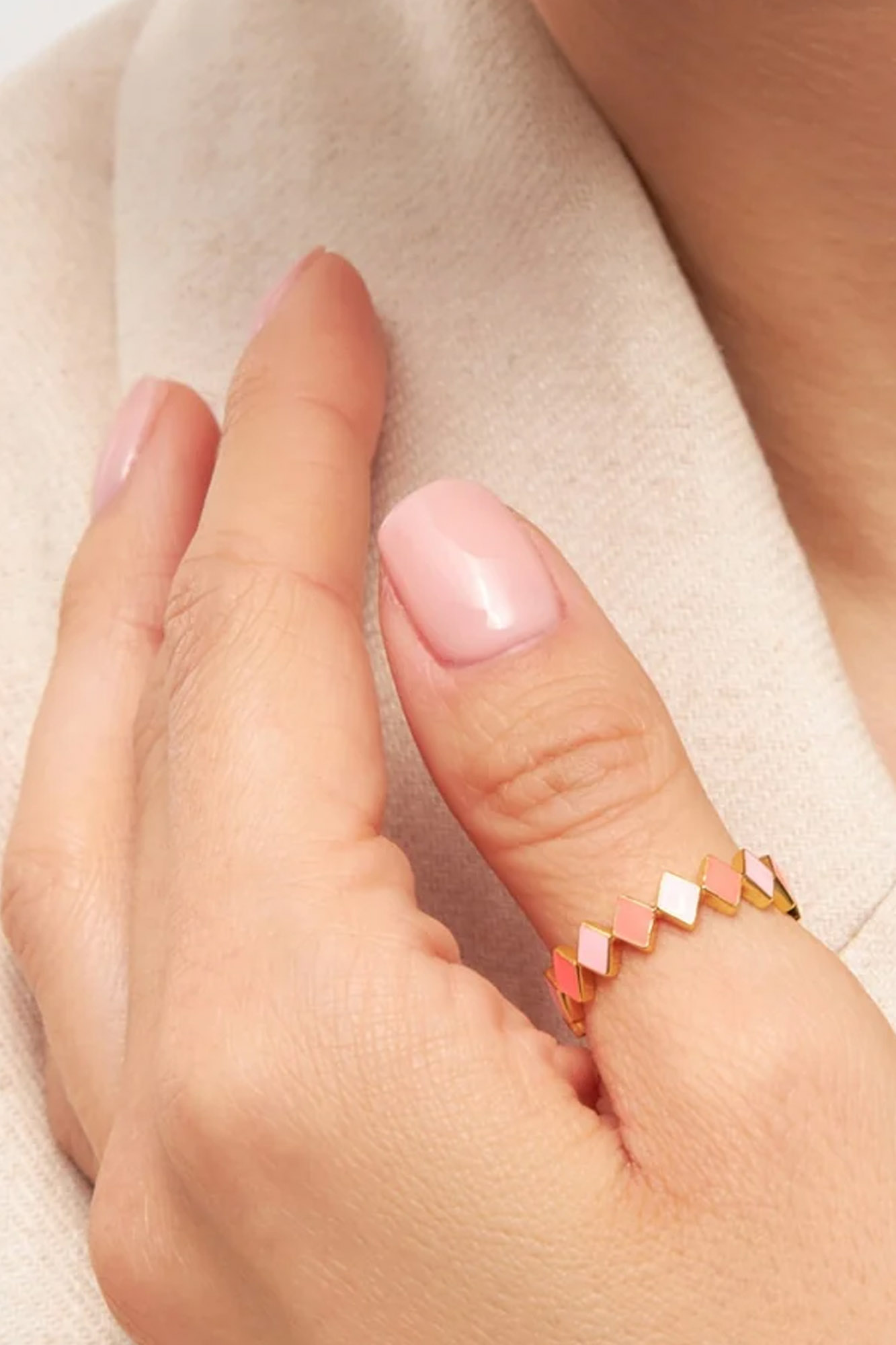 Anillo bañado en oro CONFETI PINK