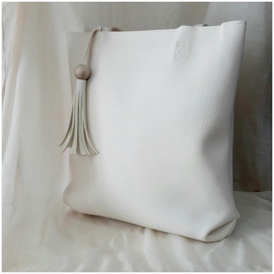 Bolso mujer con borla a juego