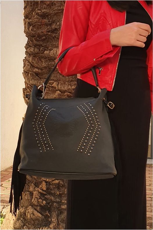 Bolso mujer con flecos y tachuelas