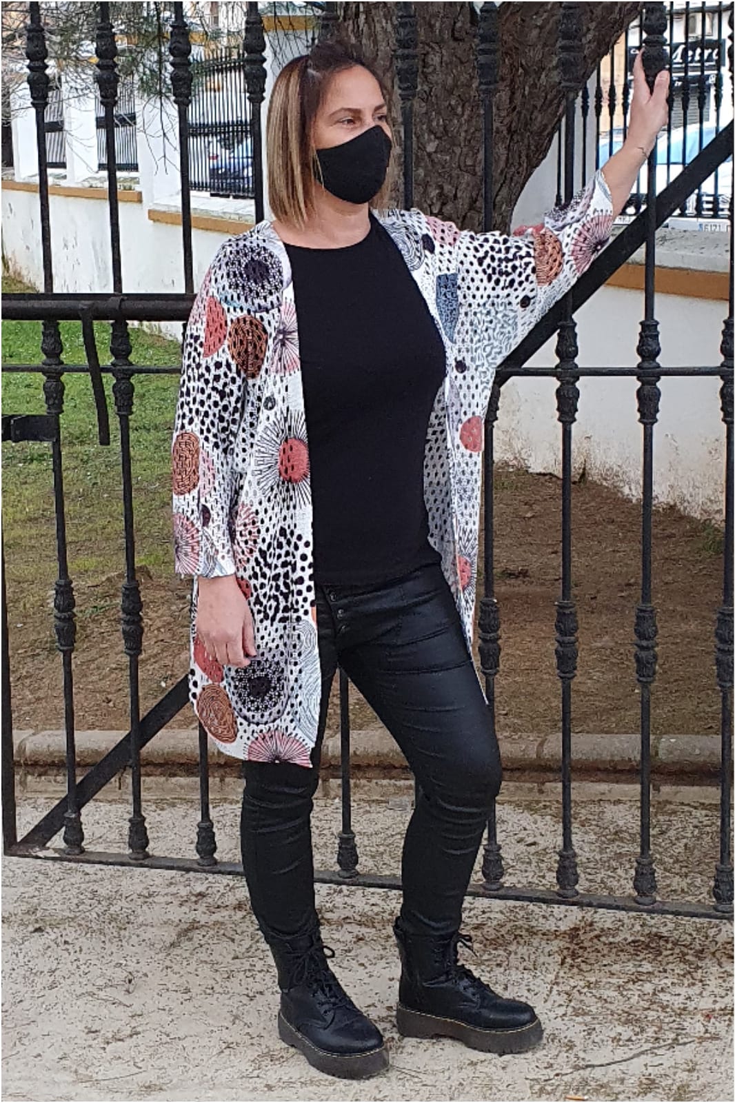 Chaqueta calada mujer estampación geométrica