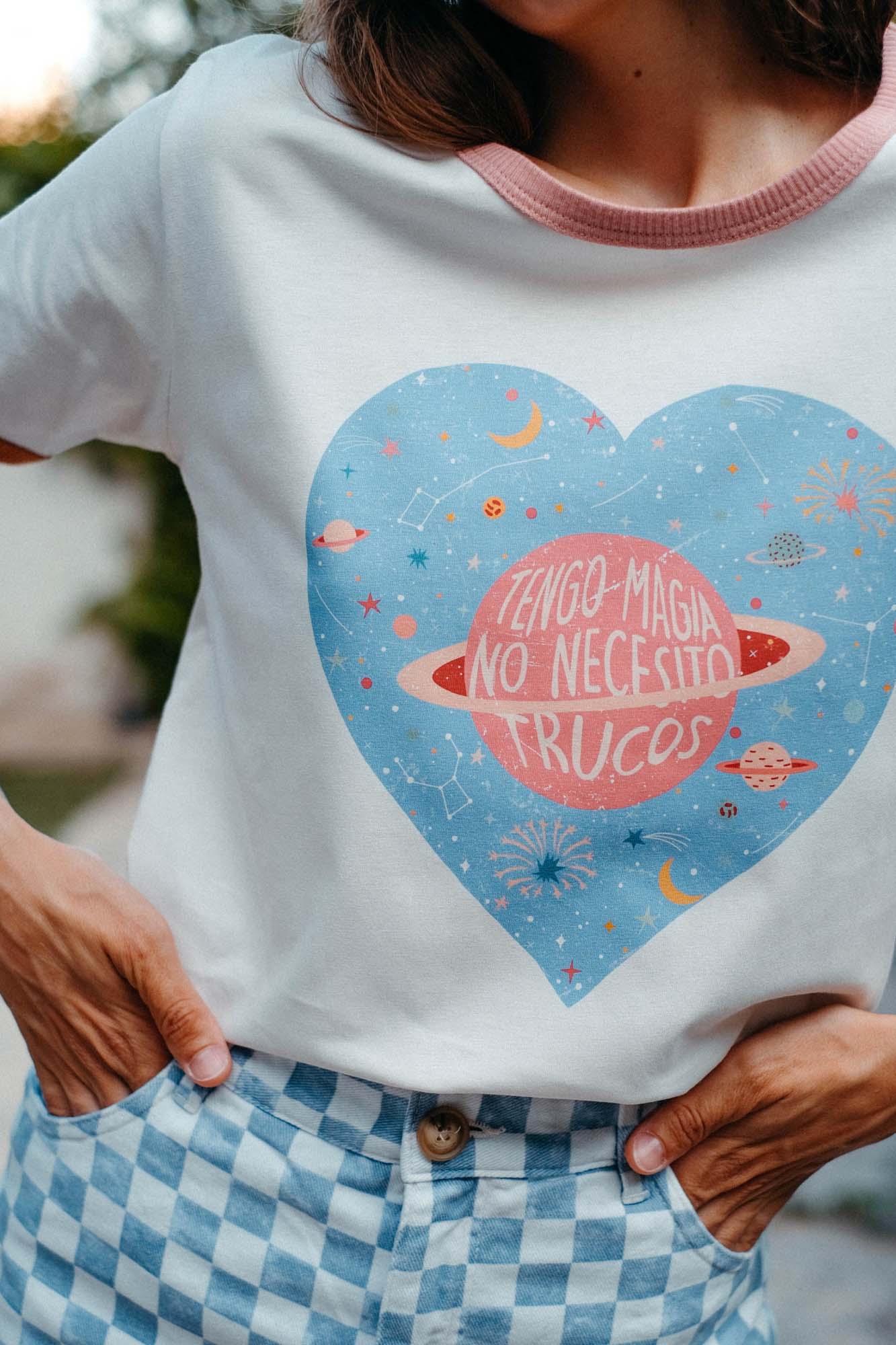 Camiseta TENGO MAGIA