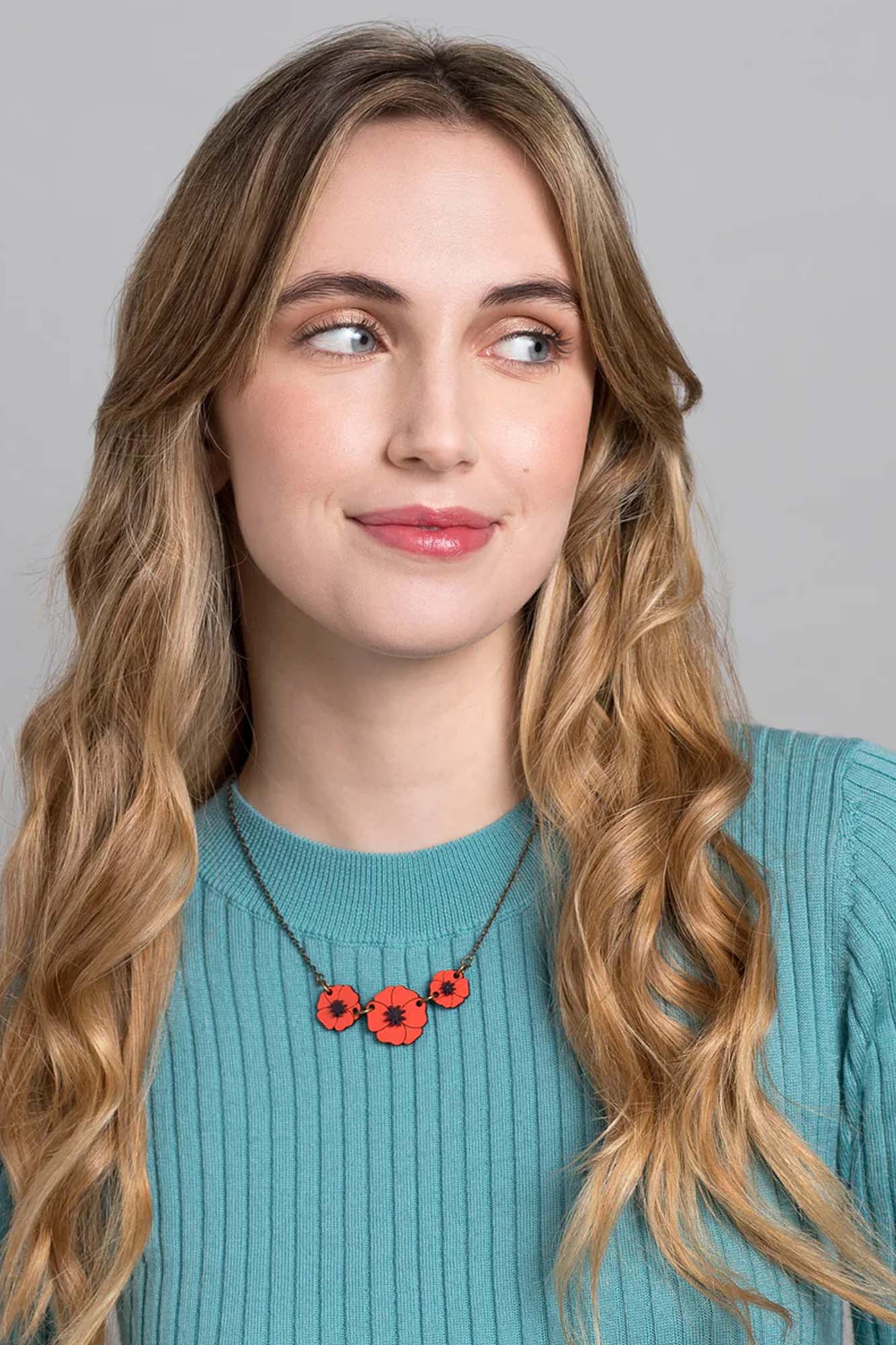 Collar THREE LITTLE POPPIES