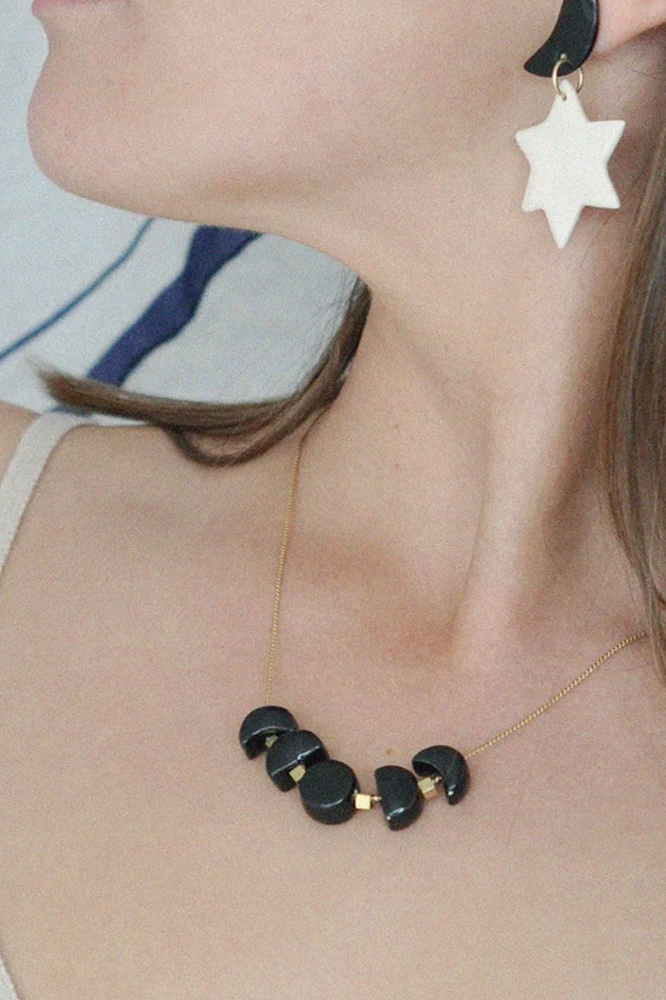 Collar de cerámica SELENE NEGRO