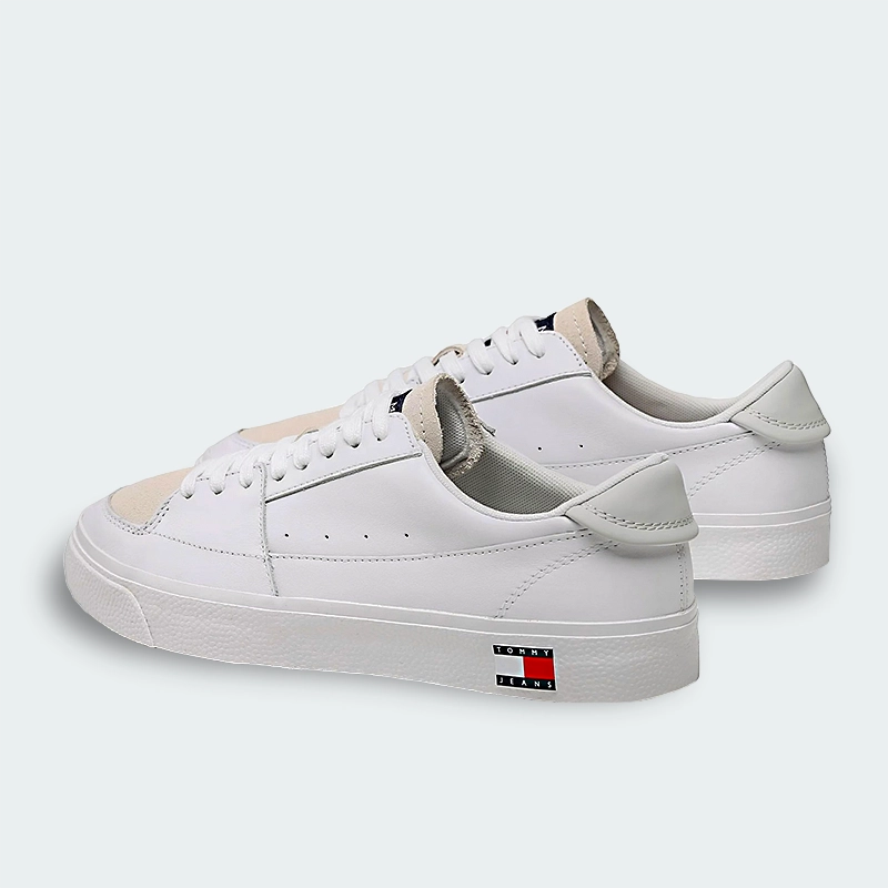 Tenis Essential Badge Lace Up Trainers Hombre K05749