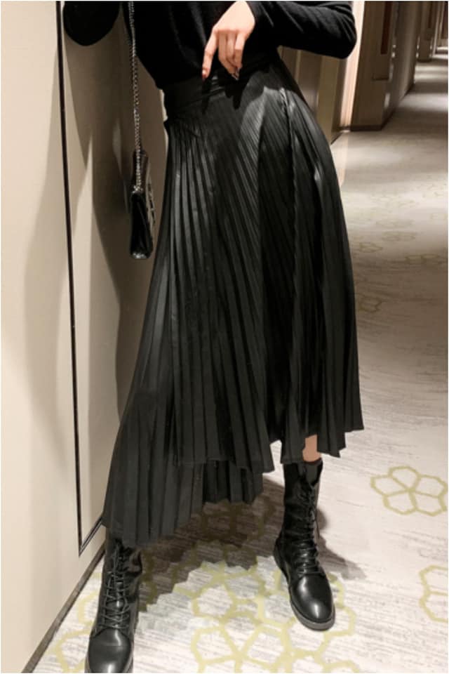 Falda cruzada larga plisada polipiel mujer