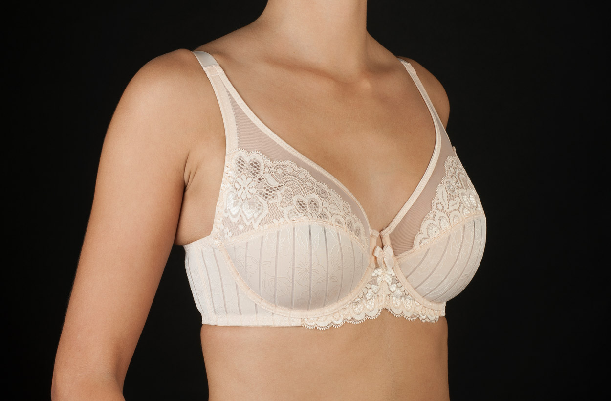 💖 Sujetador Selene Mariluz Copa D: Elegancia, Sujeción y Confort en Cada Detalle 💖