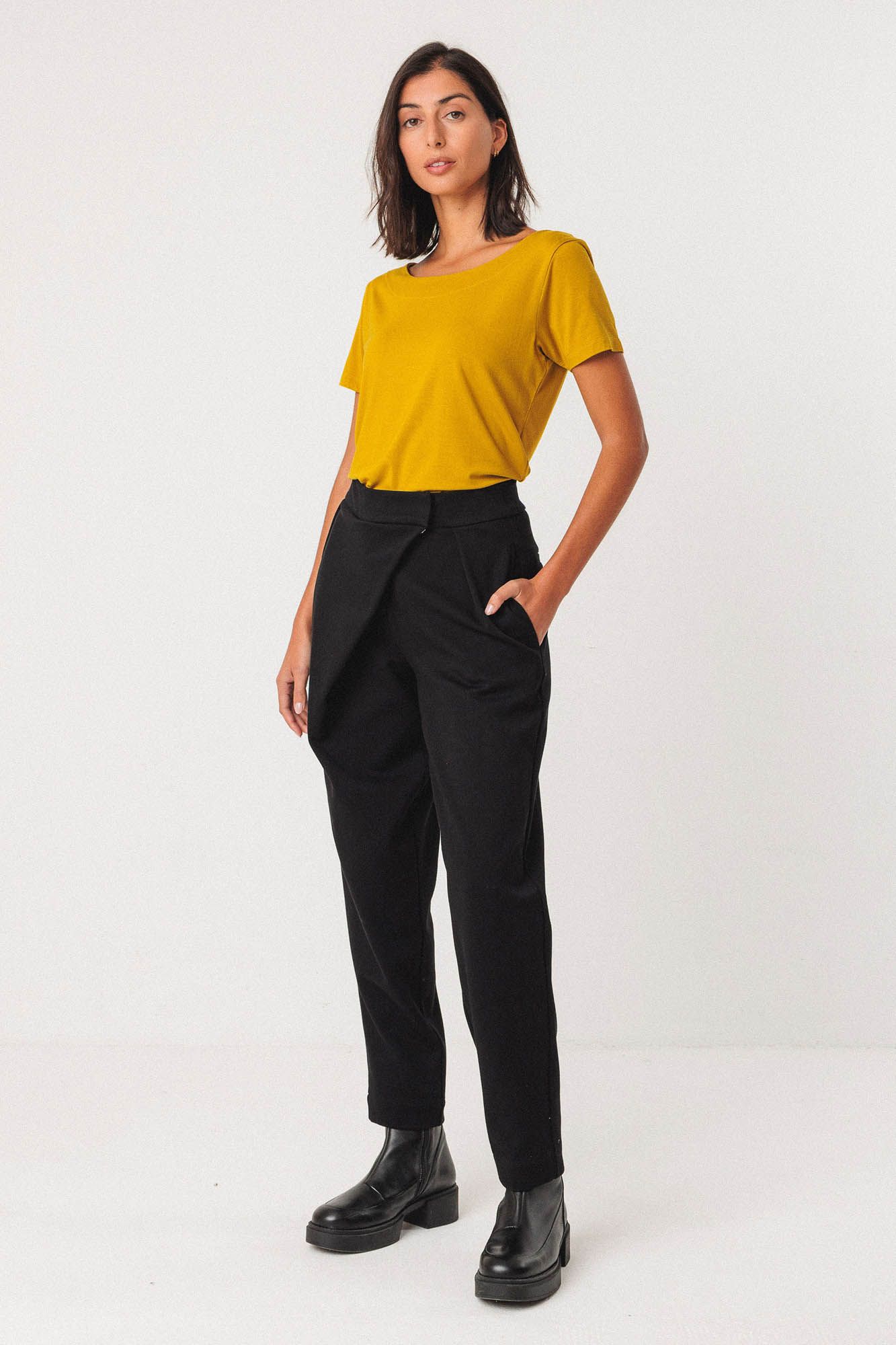 Pantalón asimétrico GOIANE