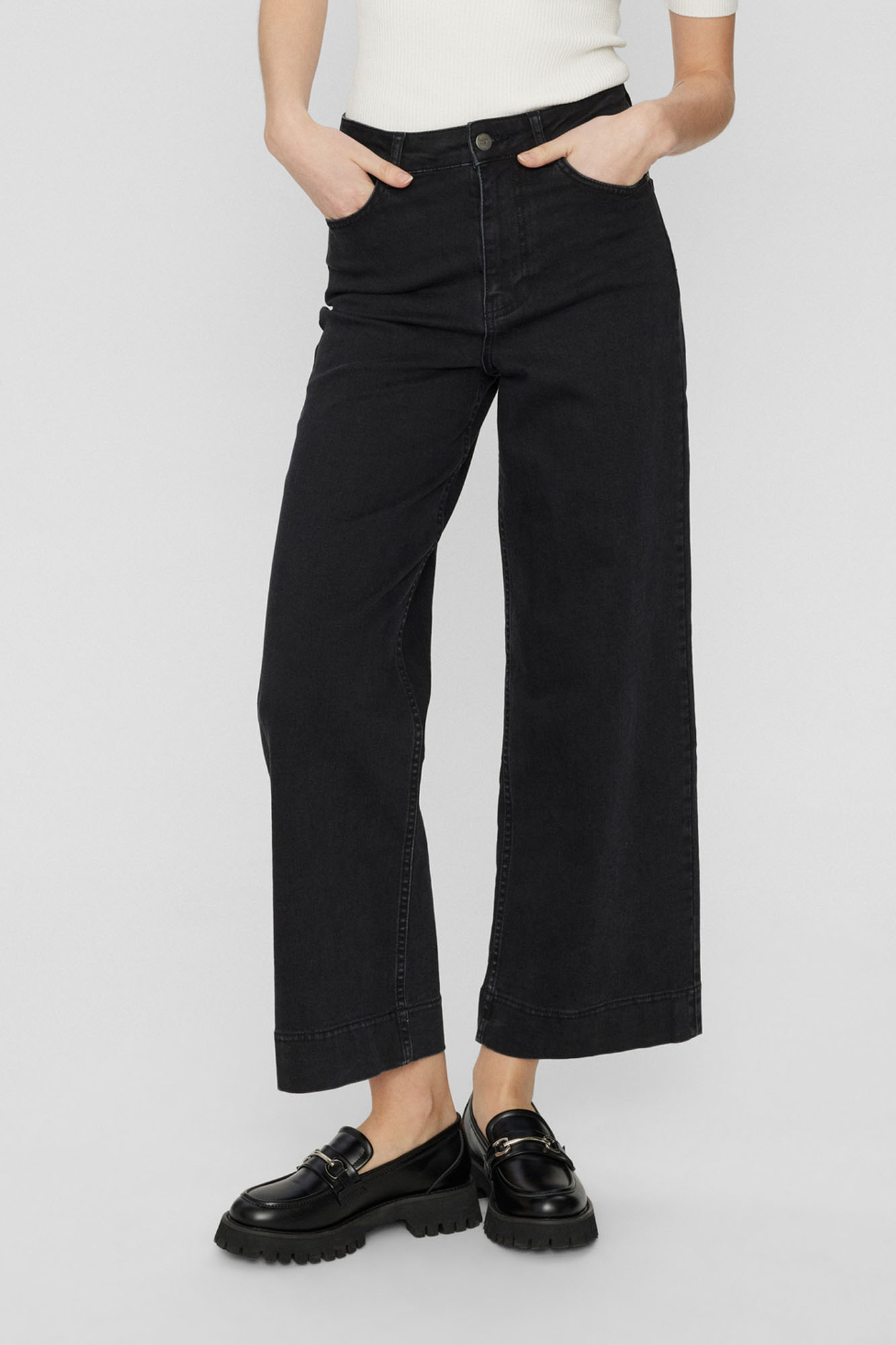 Pantalón vaquero estilo cropped NUPARIS BLACK