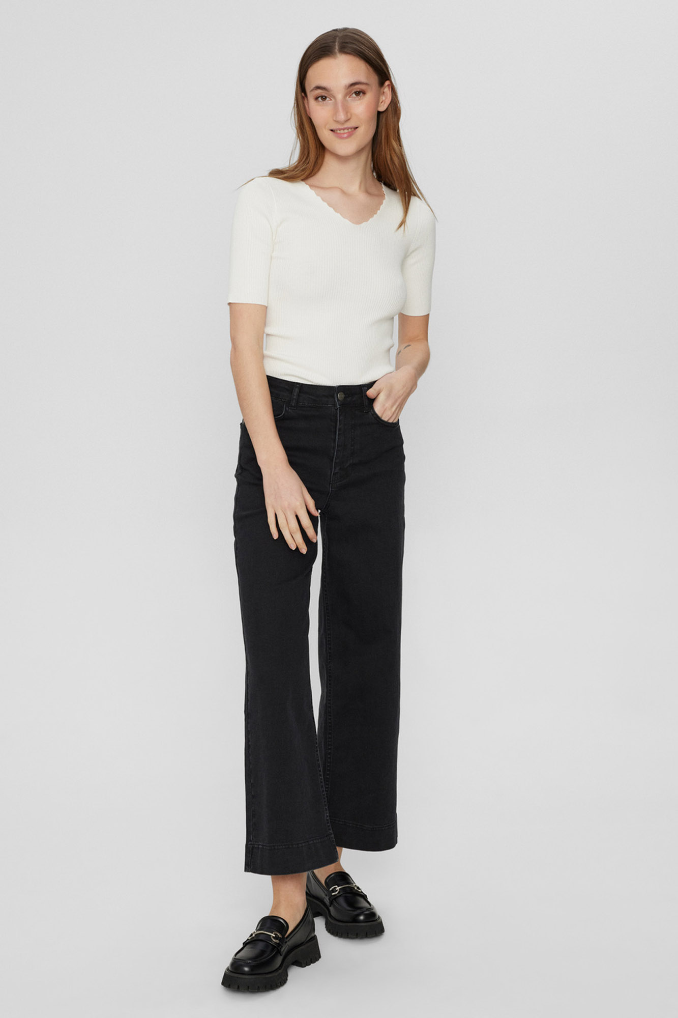 Pantalón vaquero estilo cropped NUPARIS BLACK