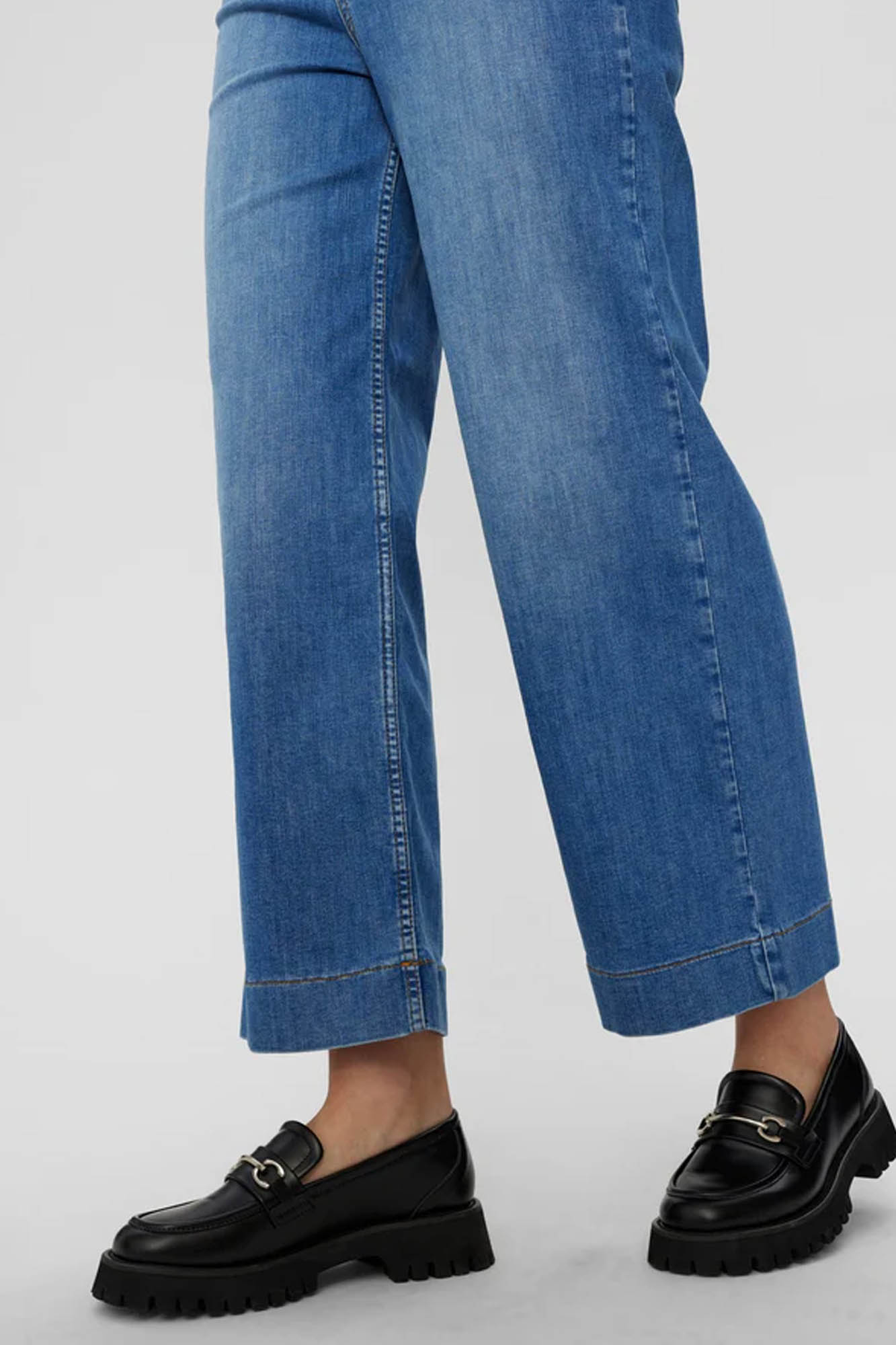 Pantalón vaquero estilo cropped NUPARIS LIGHT BLUE - Imagen 3