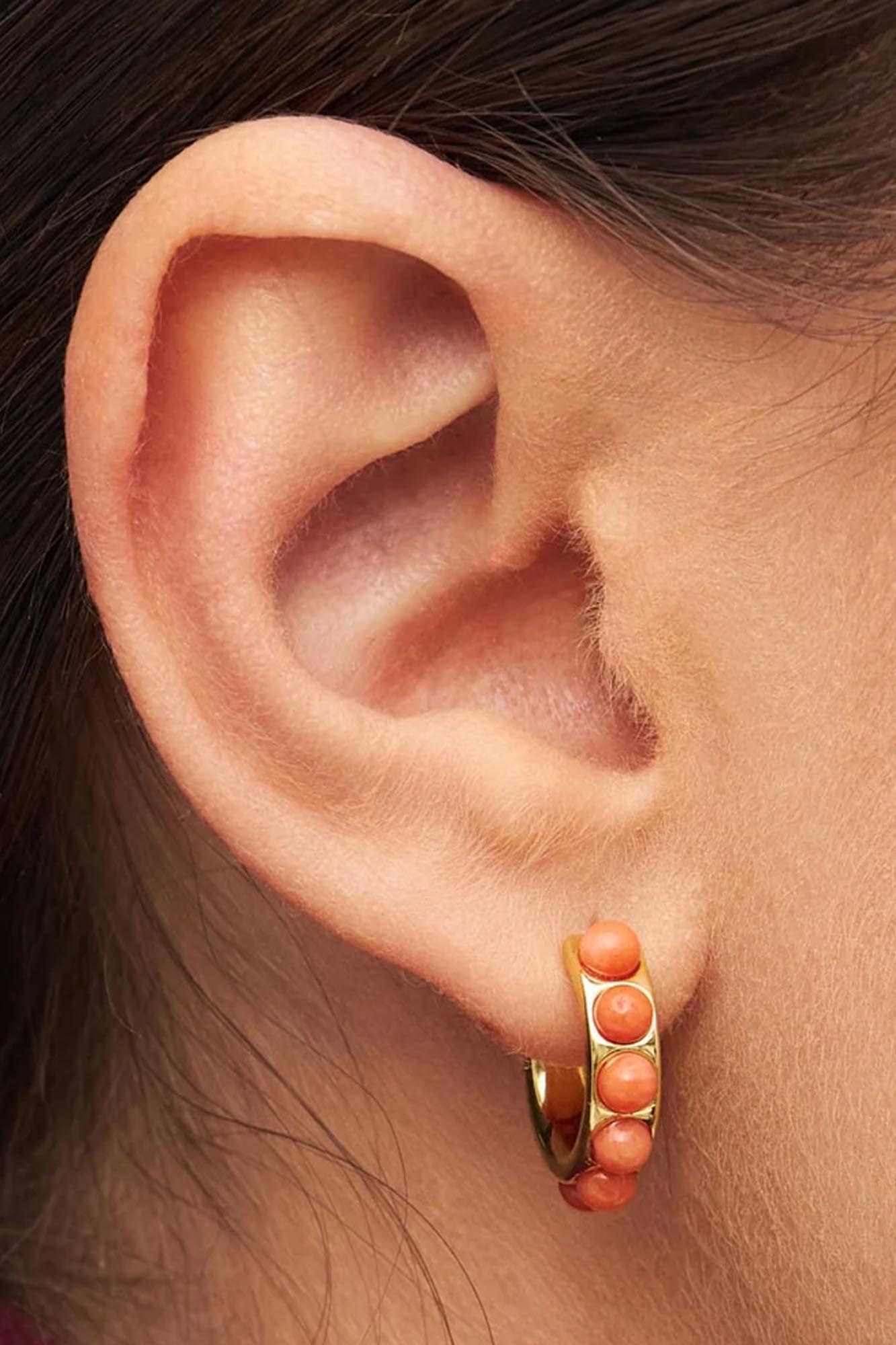 Par de pendientes bañados en oro FLOWER MIX CORAL