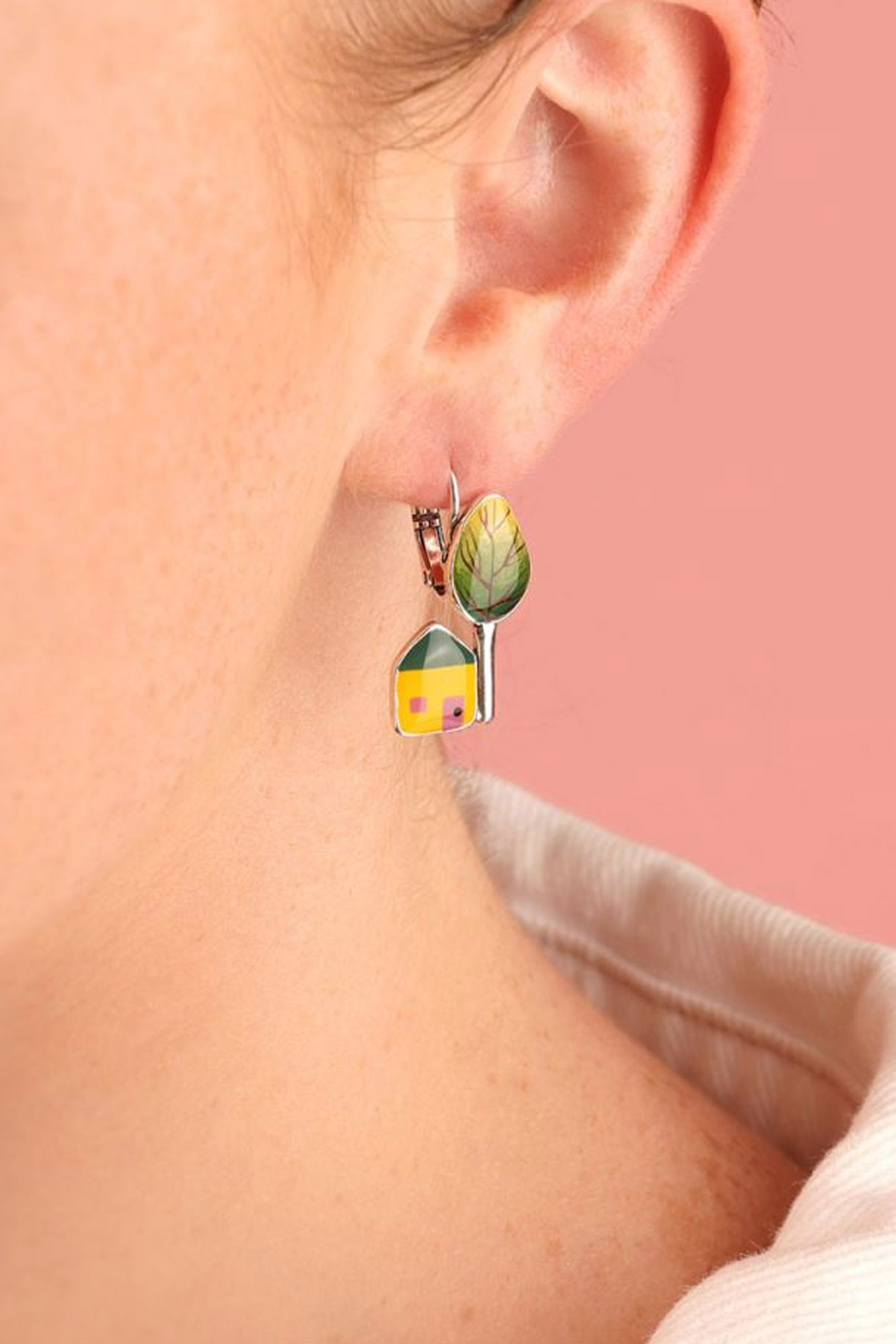 Pendientes asimétricos MON PTIT VILLAGE AMARILLO