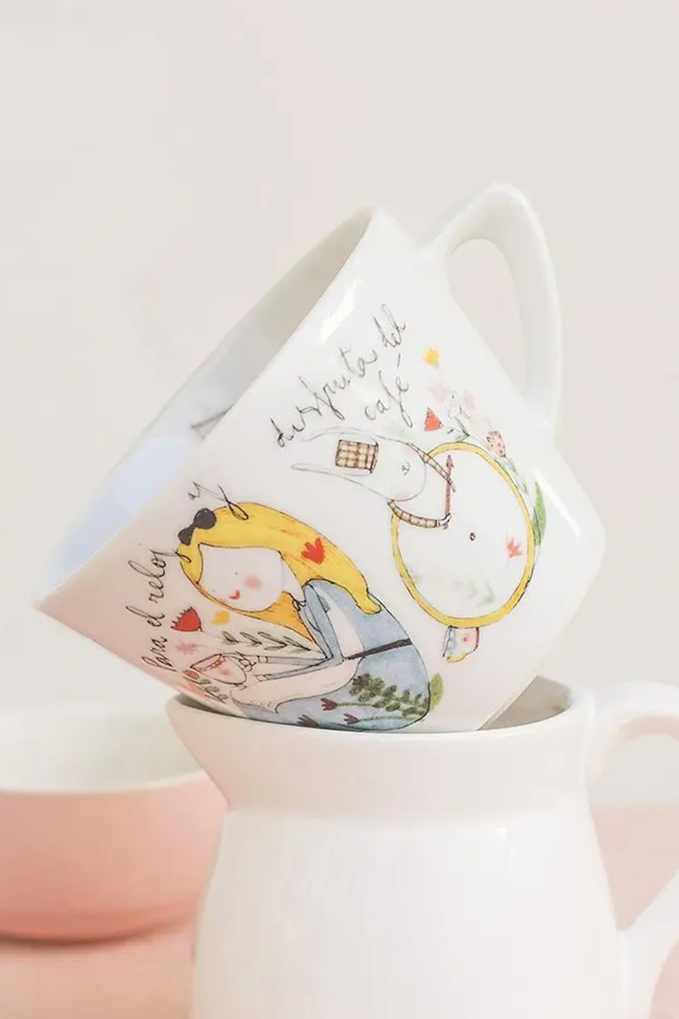 Taza ilustrada ALICIA - Imagen 3