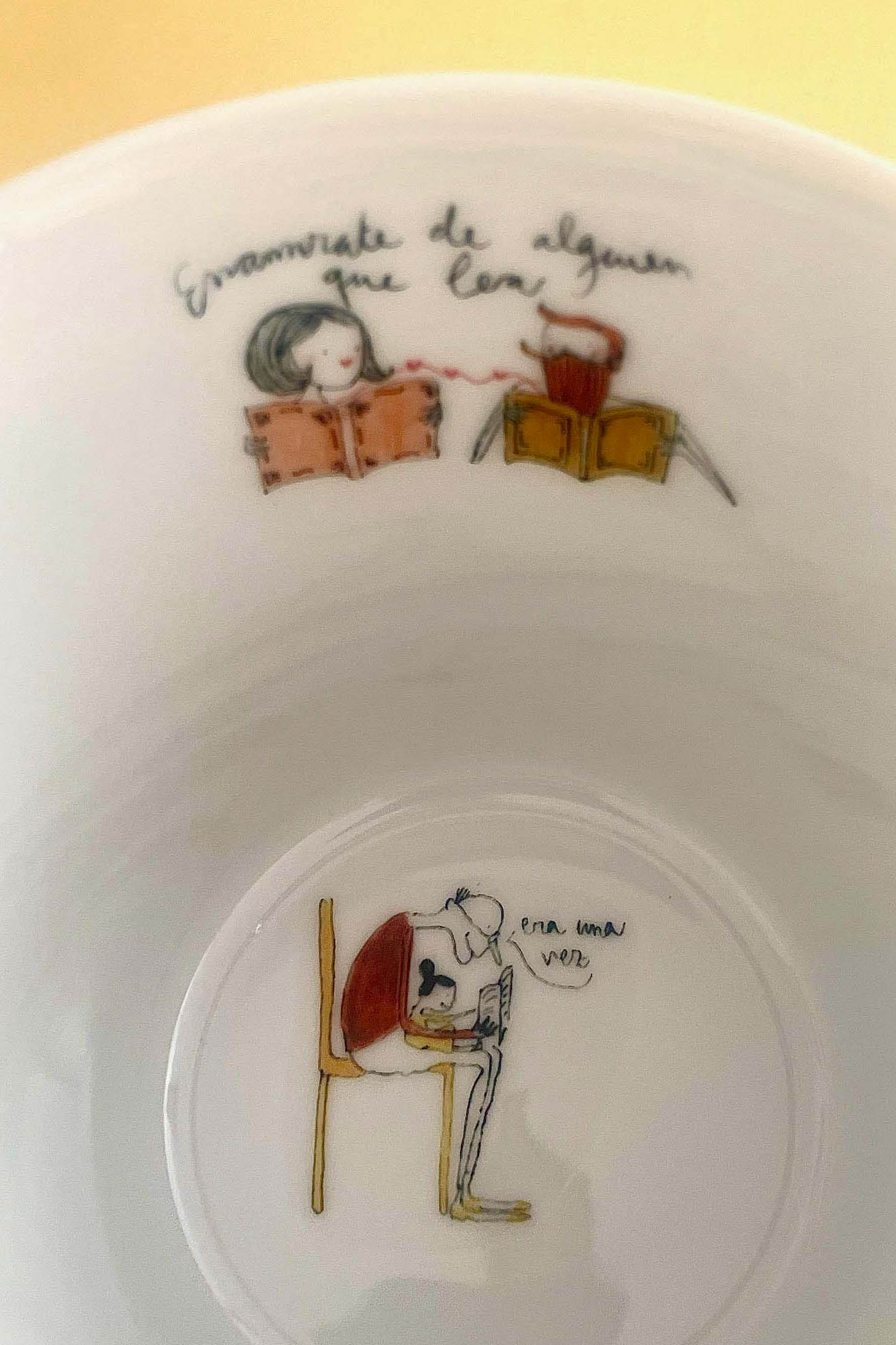 Taza ilustrada AMOR POR LOS LIBROS - Imagen 5