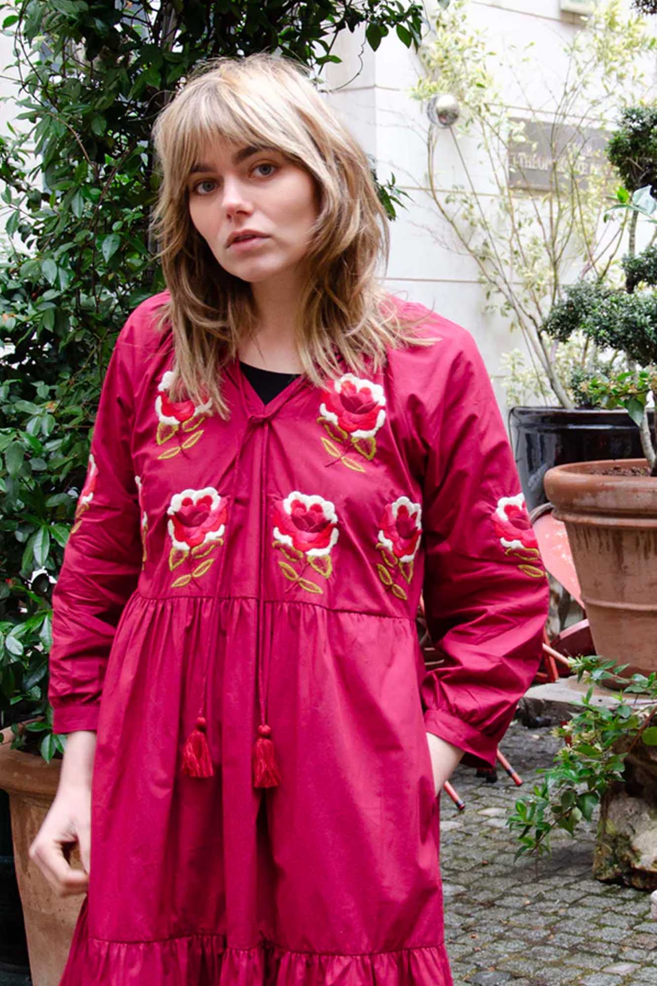 Vestido bordado ANGELE BURDEOS