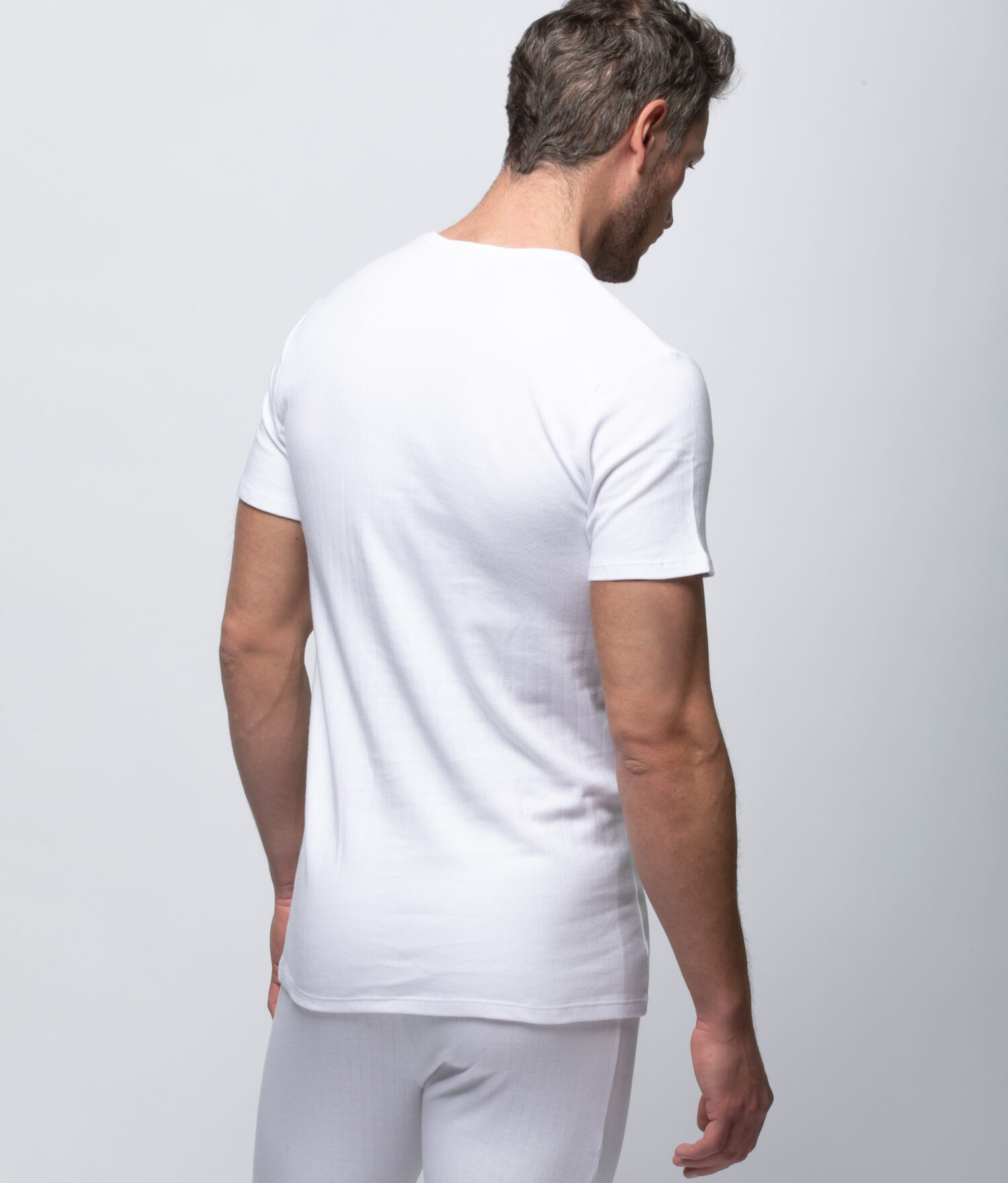 Camiseta Abanderado Manga Corta Cuello Redondo Modelo 206 👕 – Tu Básico de Calidad, Siempre Contigo 💯