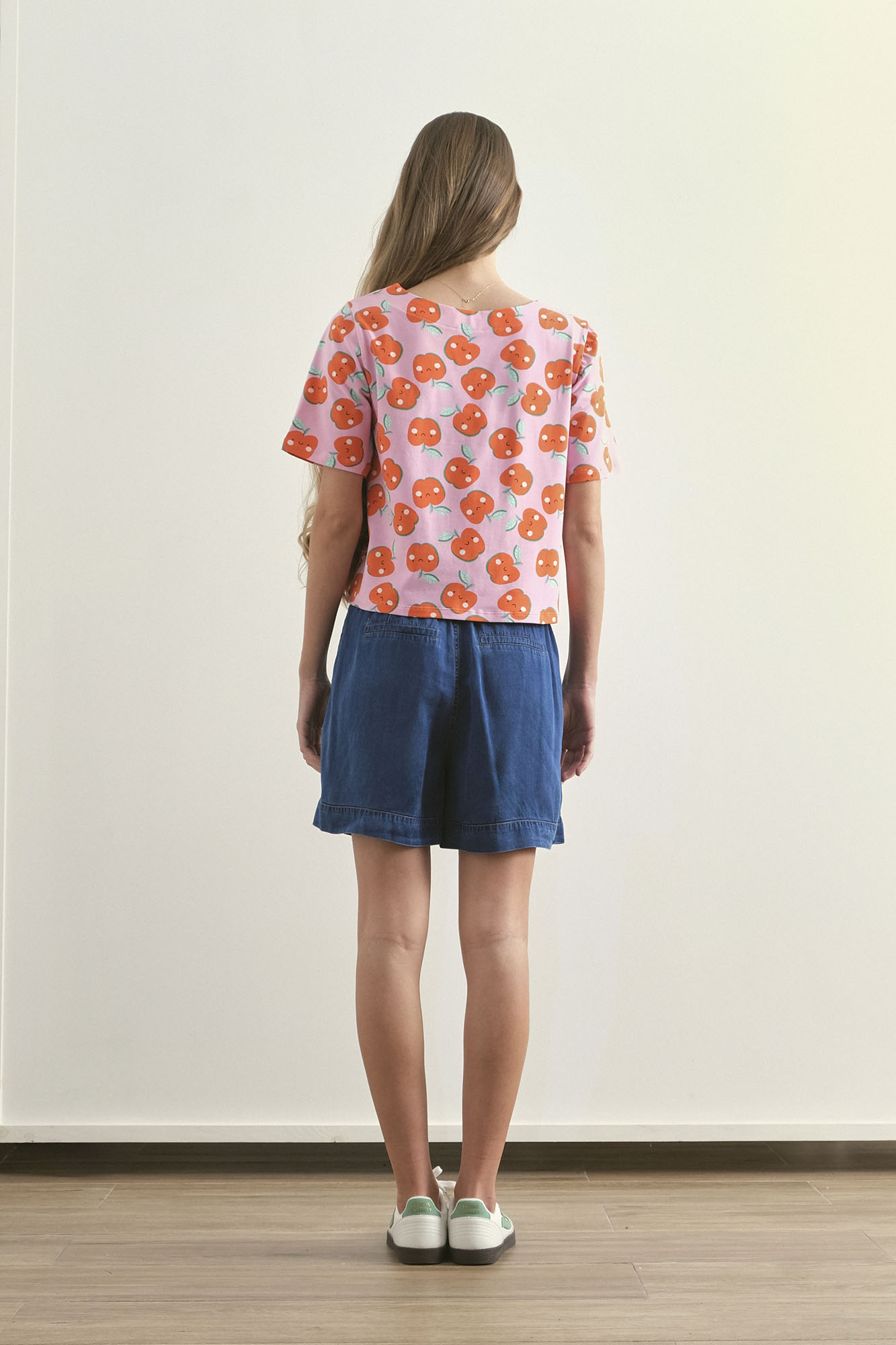 Camiseta con escote asimétrico FROITAS - Imagen 5