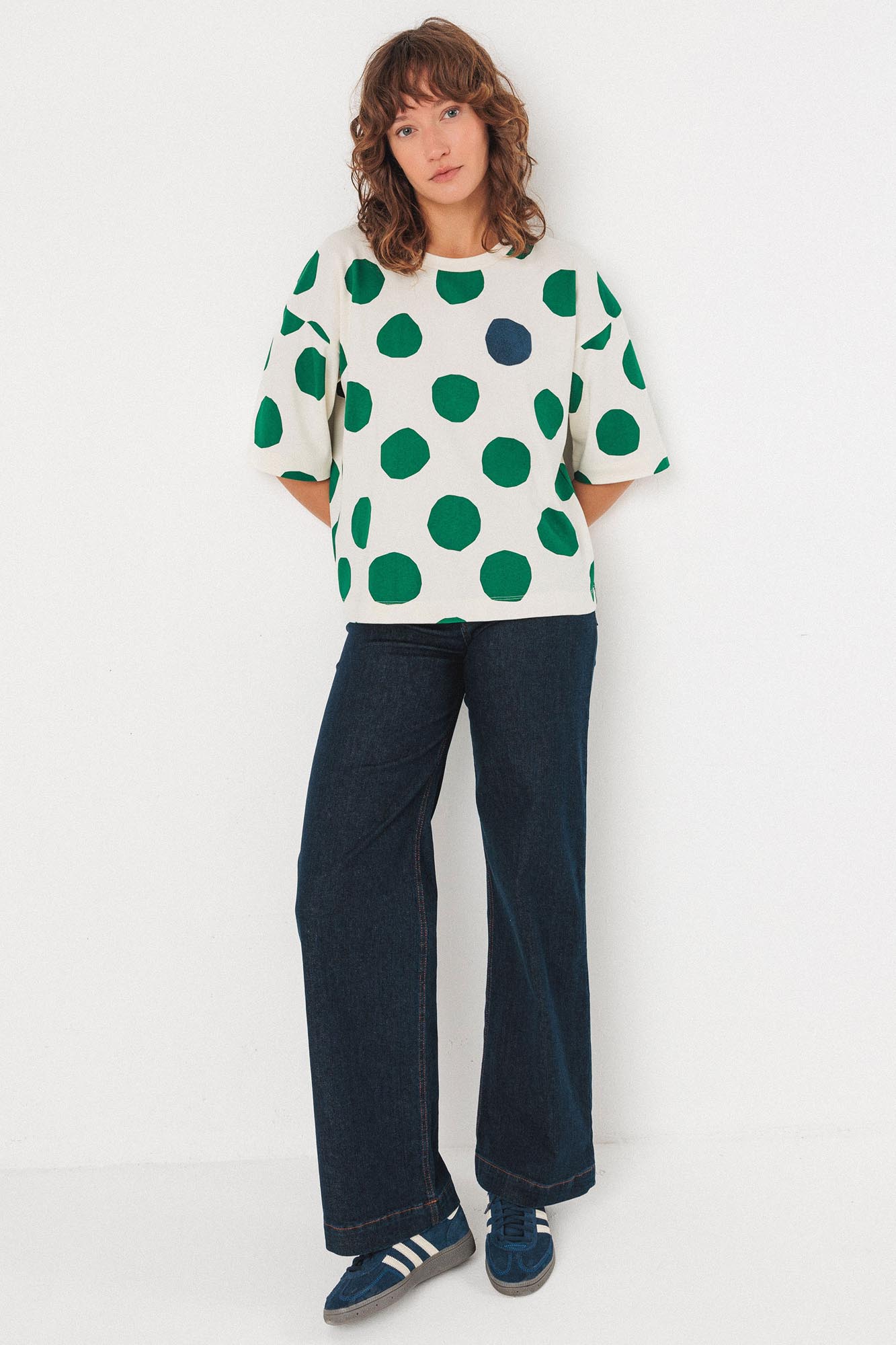 Camiseta con topitos LARIZ GOTS VERDE