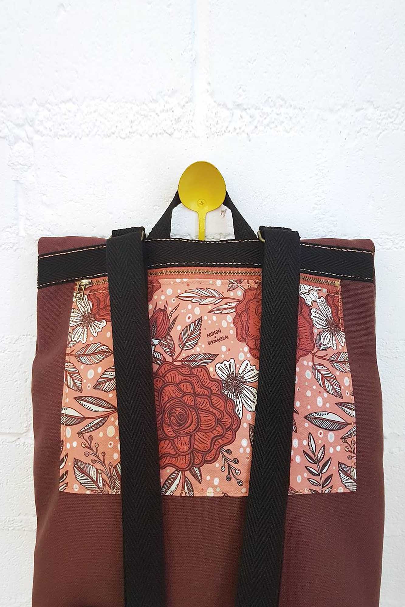 Mochila pequeña NUMON SANT JORDI 21