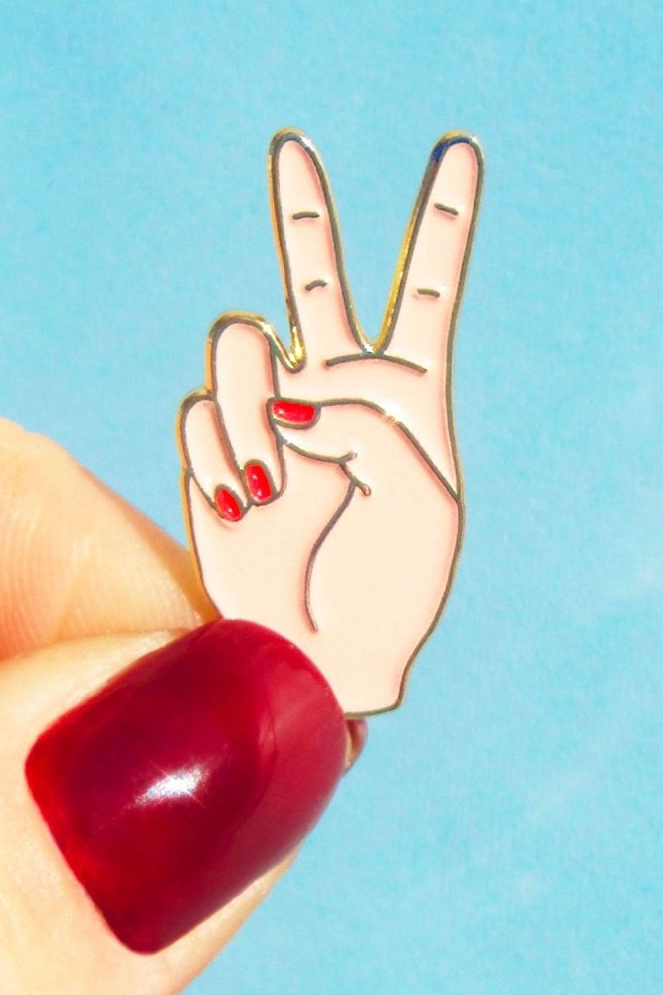 Pin de esmalte PEACE OUT